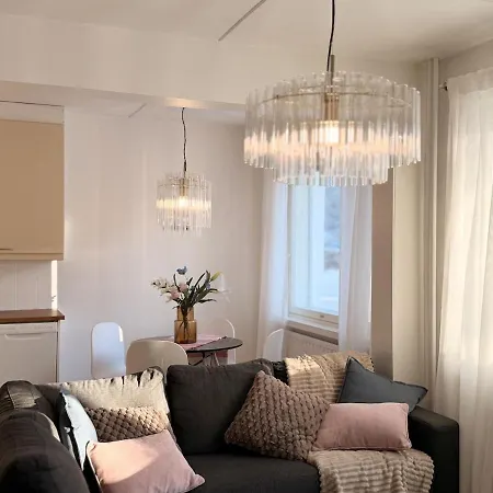 A Two-room In The Heart Of Oulu, Everything Within Walking Distance Lägenhet